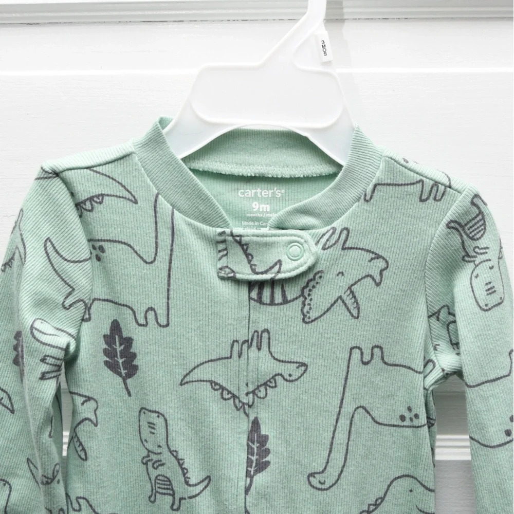 Carter's 9 month dinosaur sleeper 2way zip green - Picture 6 of 6